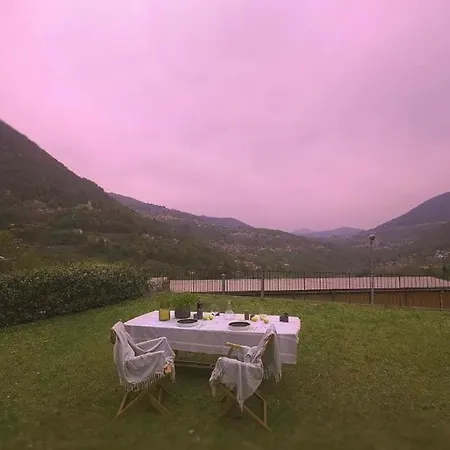 Roof Garden Apartment Schignano (Como)