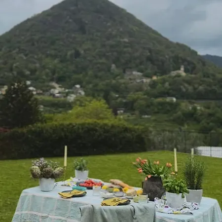 Roof Garden Apartment Schignano (Como)