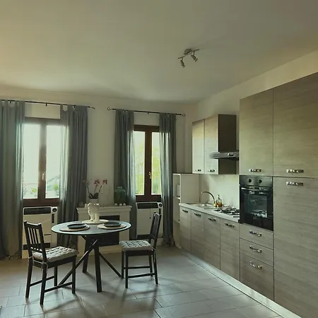 Roof Garden Apartment Schignano (Como)